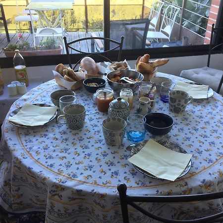 B&B Chez Odile Mirabel  외부 사진